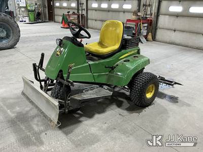 2011 John Deere 1200 Hydro Lawn Tractor