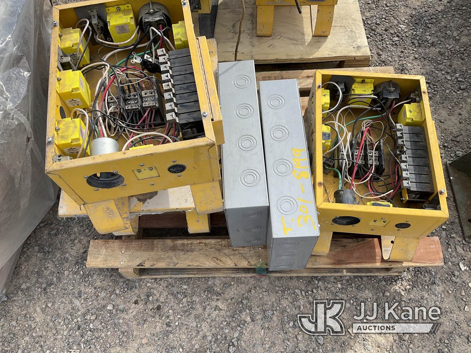 Spider Boxes Taxable Items For Sale TracyClark, NV R8199