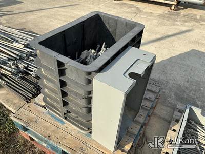 Mixed stakes and boxes NOTE: This unit is being sold AS IS/WHERE IS via Timed Auction and is located in San Antonio