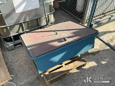 Solvent box (Unable to Verify if operational) NOTE: This unit is being sold AS IS/WHERE IS via Timed Auction and is located in San Antonio