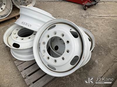 Accuride Wheels) (Set Of Four 22.5x9 NOTE: This unit is being sold AS IS/WHERE IS via Timed Auction and is located in Kansas City