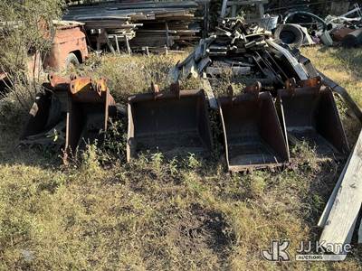 (5) Backhoe Buckets NOTE: This unit is being sold AS IS/WHERE IS via Timed Auction and is located in Bandera