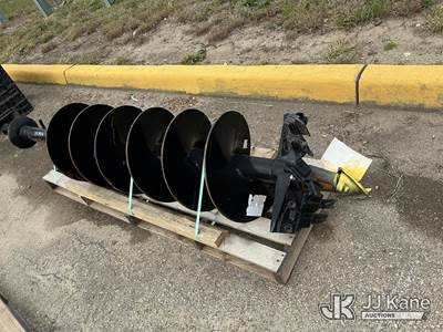 18 Inch Dirt Auger 2 Inch Hex Hub (New Condition ) NOTE: This unit is being sold AS IS/WHERE IS via Timed Auction and is located in Kansas City