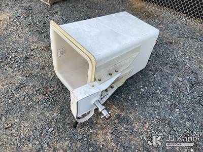 (1) Digger Derrick Single-Man pin On Bucket W/ Liner (Condition Unknown)