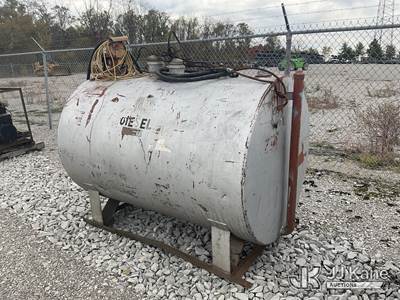 Fuel Tank & Transfer Pump (Condition Unknown (Seller States 500 Gallon Capacity)