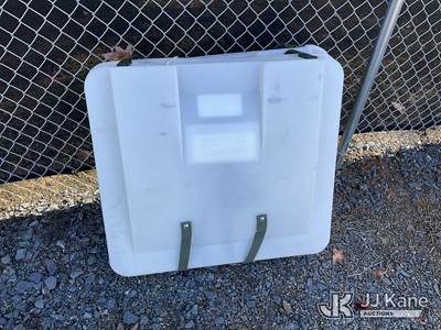 (1) Lot Of (2) 31 In X 35 In Single-Man Bucket Covers W/ Tie Down Straps (New/Unused)