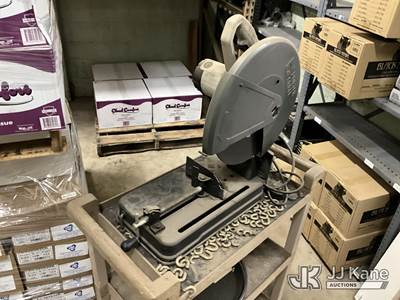 Porter Cable Saw (Operates)
