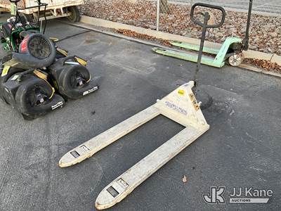 Pallet Jack NOTE: This unit is being sold AS IS/WHERE IS via Timed Auction and is located in Salt Lake City