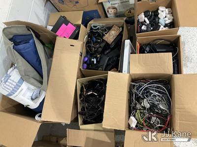 Pallet w/ Airport Lost & Found Items NOTE: This unit is being sold AS IS/WHERE IS via Timed Auction and is located in Salt Lake City