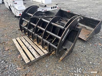 Blue Diamond 72 In Skid Steer Root Grapple