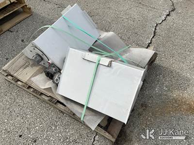 (2) Hydraulic Reservoir