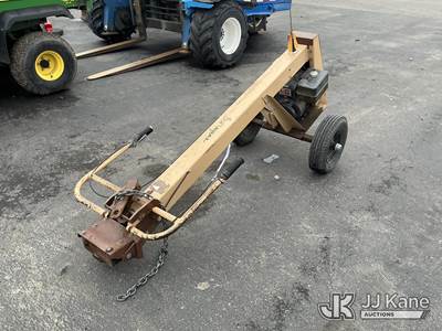 Groundhog Post Hole Digger w/ (2) Auger Bits (Used