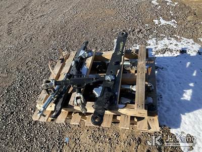 (1) Pallet - New Holland Tractor Parts