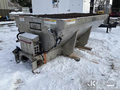 Western STRYKER 8'2.0 YD SALT SPREADER (Seller States: Spreader Inoperable And Partially Disassembled)