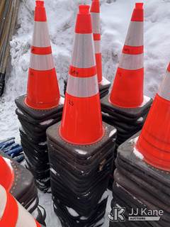 (25) 28 inch Safety Cones