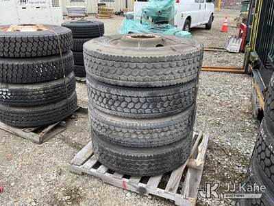 (4) Michelin 11R22.5 Wheels & Tires (Used)