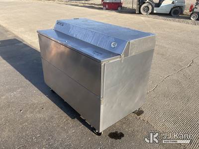 Beverage Air SMF58 Milk Cooler-Commercial Refrigerator/Freezer (Conditions Unknown)(Used)