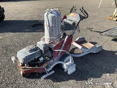 Toro Line Painter 1200 & 3 Trimmers