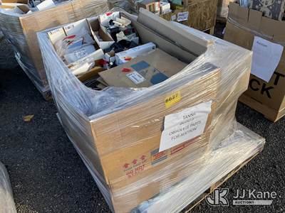 Pallet w/ Bus Parts