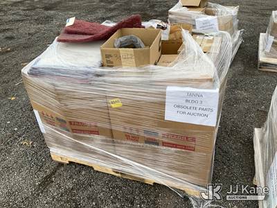 Pallet w/ Bus Parts