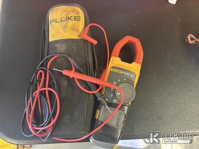 Fluke volt meter