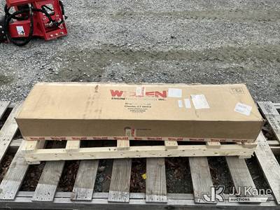 Whelen Universal 49in Amber Light Bar PN(F4W0AAAA) (New/Unused)