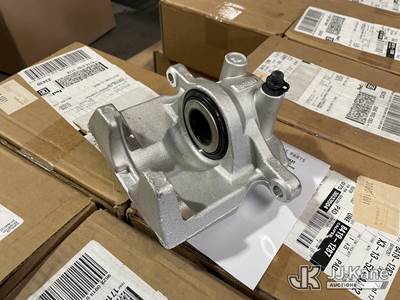 (1) Pallet of GM OEM Rear Right Disc Brake Caliper Assemblies