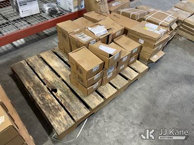 (1) Pallet of GM OEM 172-2864 Front Disc Brake Calipers