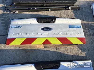 (1) Ford Super Duty Tail Gate With Backup Camera (Used)