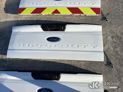 (1) Ford Super Duty Tail Gate With Backup Camera (Used)