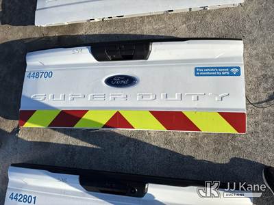 (1) Super Duty Tailgate With No Back Up Camera (Used)