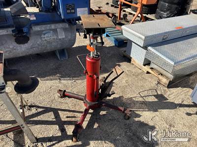 Hydraulic Transmission Jack (Used) (BUYER RESPONSIBLE FOR LOAD OUT – NO FORKLIFT ONSITE FOR ASSISTANCE)