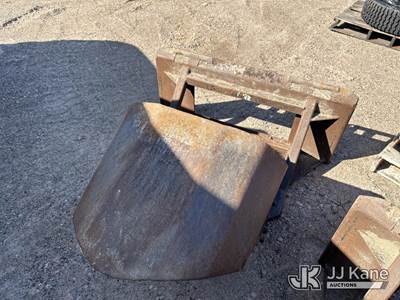 Tree Scoop Skid Steer Attachment (Used) (BUYER RESPONSIBLE FOR LOAD OUT – NO FORKLIFT ONSITE FOR ASSISTANCE)