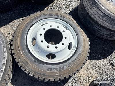 (1) Goodyear 245/75R22.5 Tire on Rim