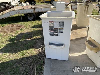 Digger Bucket W/ Brake Assembly (Single Man W/ Liner)