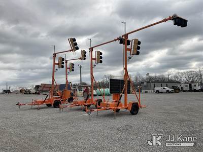 Used OMJC Battery Powered Traffic Control System Master Unit with 3 Satellite Units