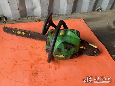 John Deere CS40 Gas Chainsaw