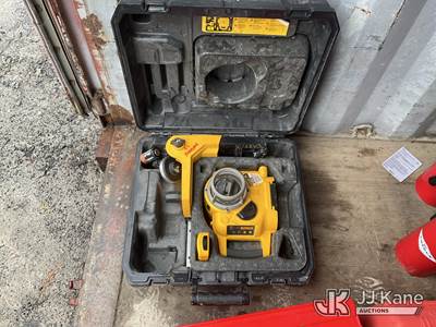 DeWalt DW077KI Rotary Laser Level (Condition Unknown)