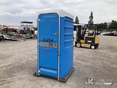 2022 FRESH FLUSH SINGLE TOILET PORTA-POTTY (Operation Unknown)