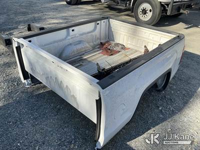 2016 GMC 1500 6FT 5IN Pickup Bed with Bumper (Used)