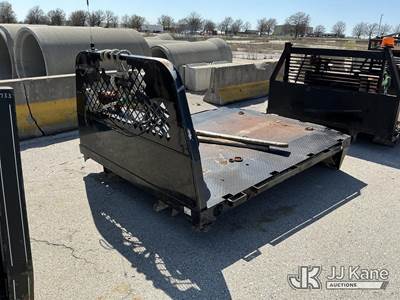 8 Ft. Flatbed W/ Auxiliary Fuel Tank W/ Pump (Conditions Unknown )