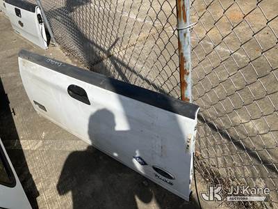 Used Pickup Truck Tailgate from 2009-2015 Chevy or Ford Pickup