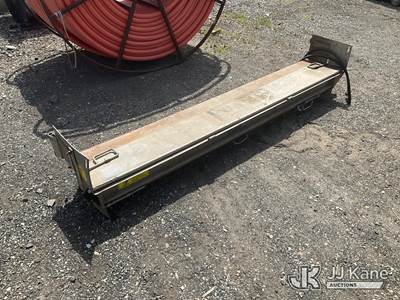 Flink Tailgate Spreader (Condition Unknown)