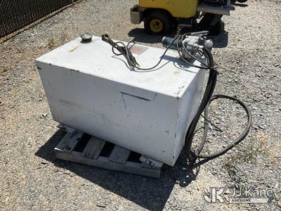 100 Gal Aux Fuel Tank w/ Pump