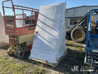 Little Cottage Co. 8 ft x 8 ft Chicken Coop with Floor (Unused, Assembly Required)