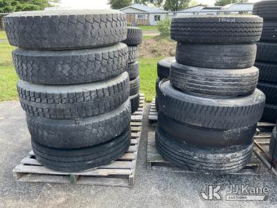 Lot of (19) Used Truck Tires with Rims, Mixed Sizes 10R22.5, 225/70R19.5, LT225/75R16