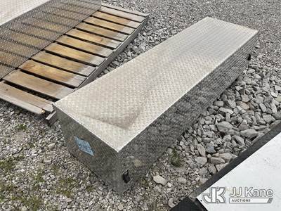 Side Open Vented Tool Box