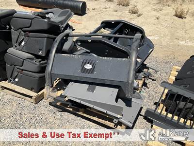1 Pallet - Ford Explorer Interceptor Interior and Exterior Parts (Used)