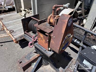 David Round Pneumatic Pedestal Mounted Winch
