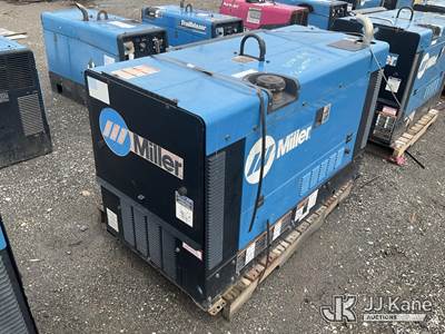 Miller Big Blue 450DU0CST Welder/Generator